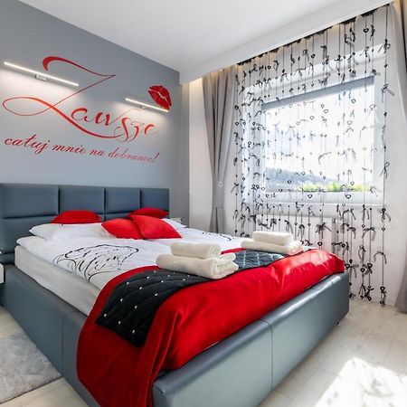 Leo Apartament Delux Устшики-Дольне Экстерьер фото