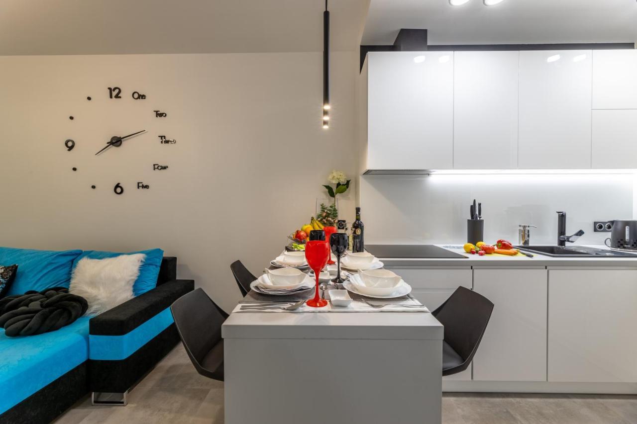 Leo Apartament Delux Устшики-Дольне Экстерьер фото